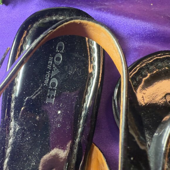 πCoach Caterine Black Leather Flat Slingback Thong Sandals Chainlink Logo 9.5B - Picture 10 of 14